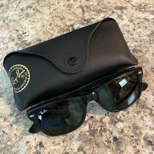 Ray Ban New Wayfarer Classic Sunglasses
